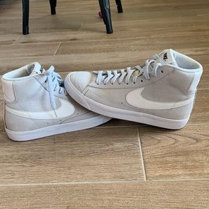 Nike Grey Blazer